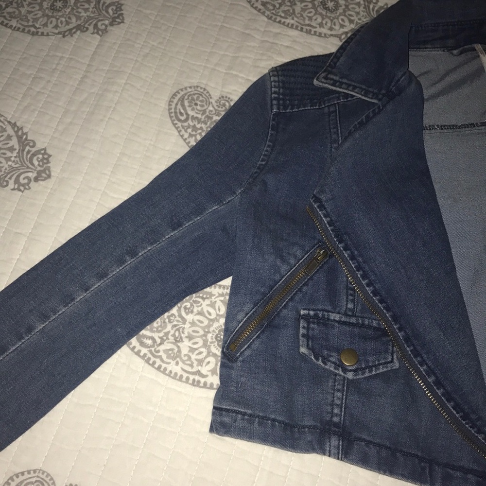 Denim jacket - Picture 4 of 7